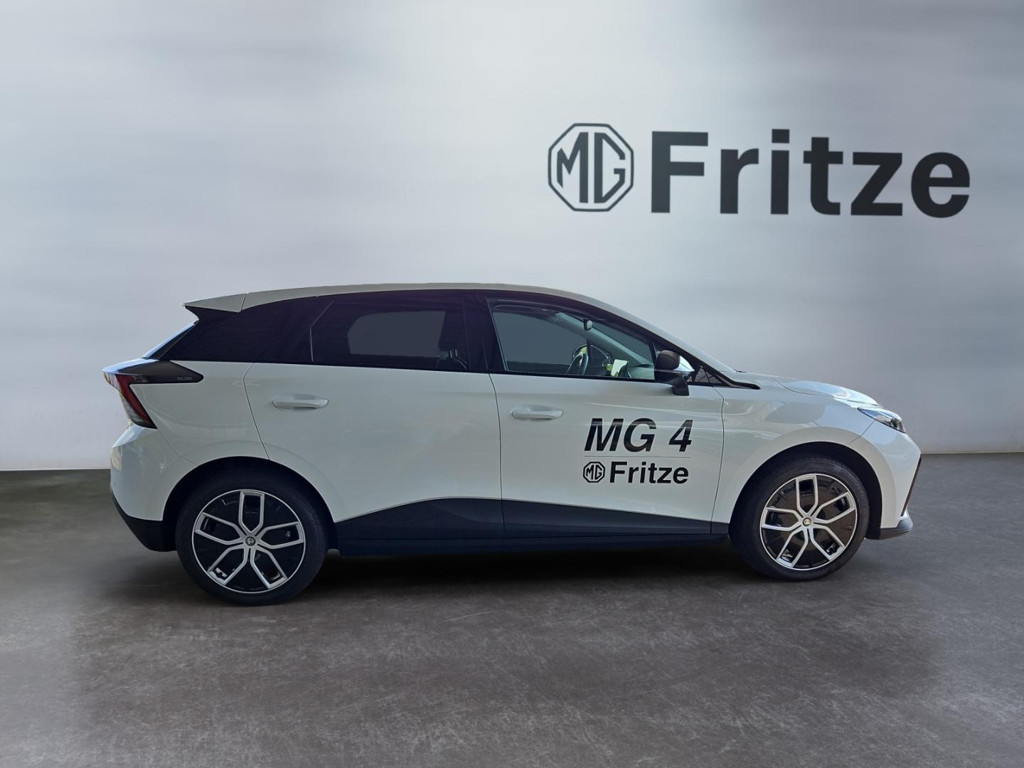 MG MG4