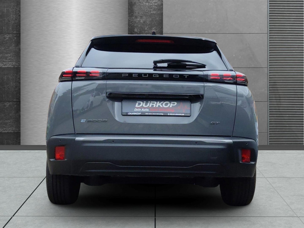 Peugeot e-2008