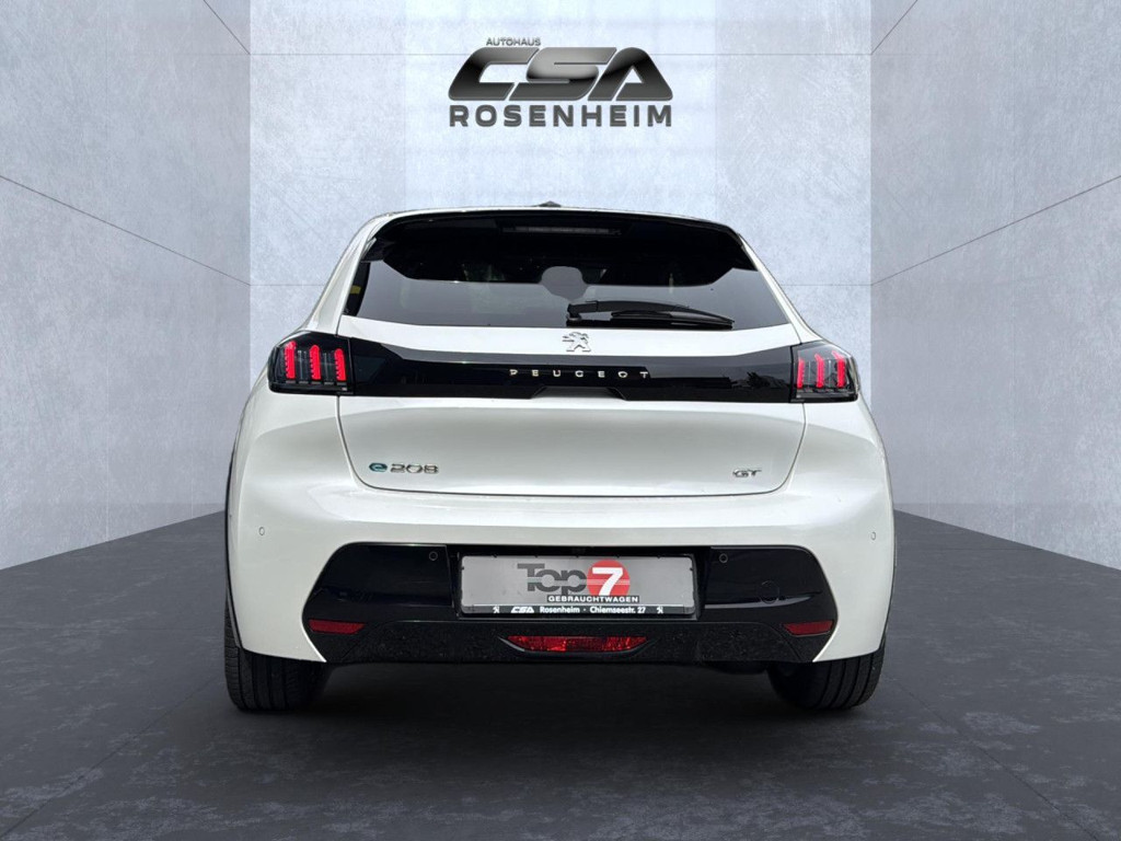 Peugeot e-208