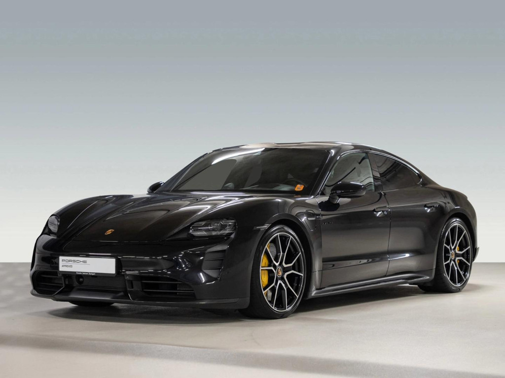 Porsche Taycan S Turbo