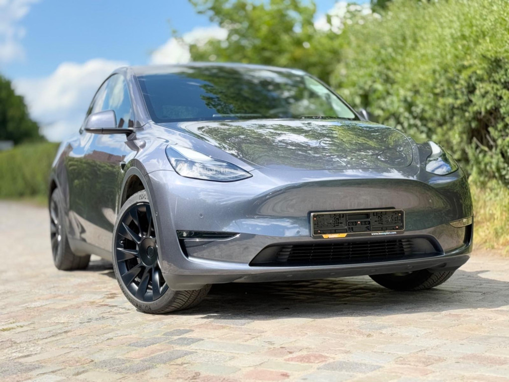 Tesla Model Y Long Range Dual Motor AWD