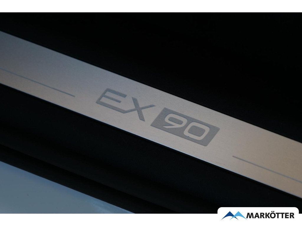 Volvo EX90