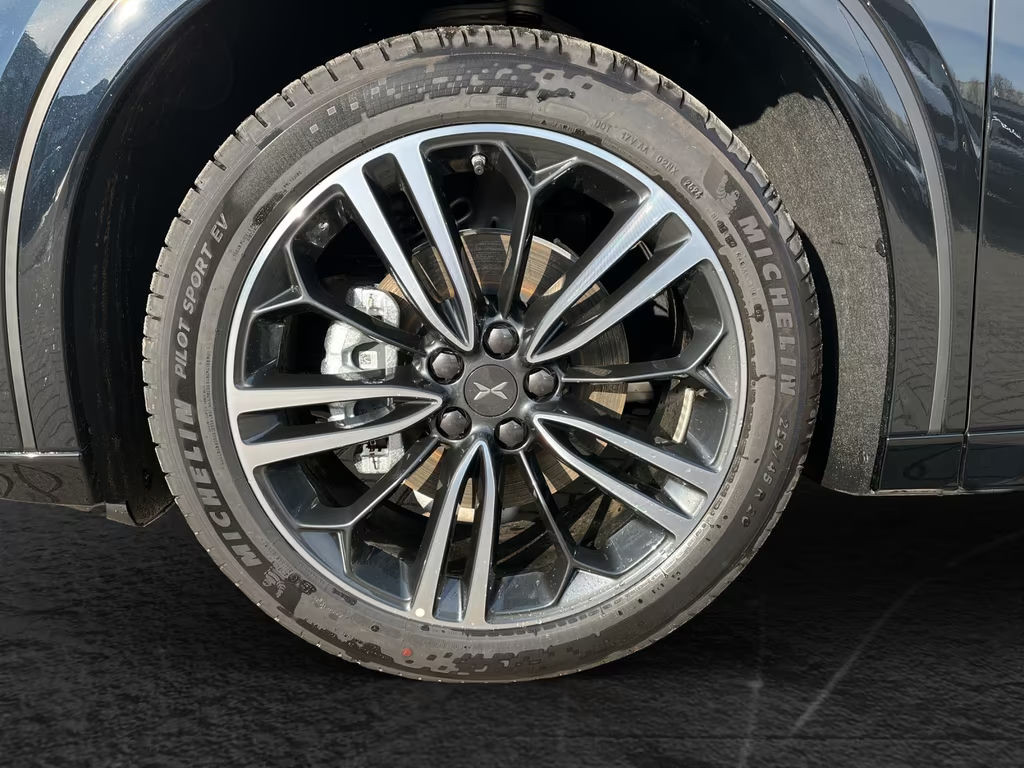 Xpeng G6