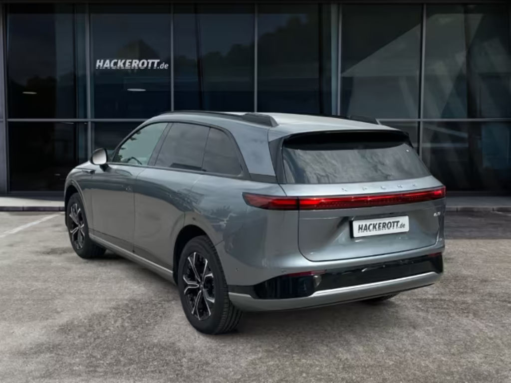 Xpeng G9