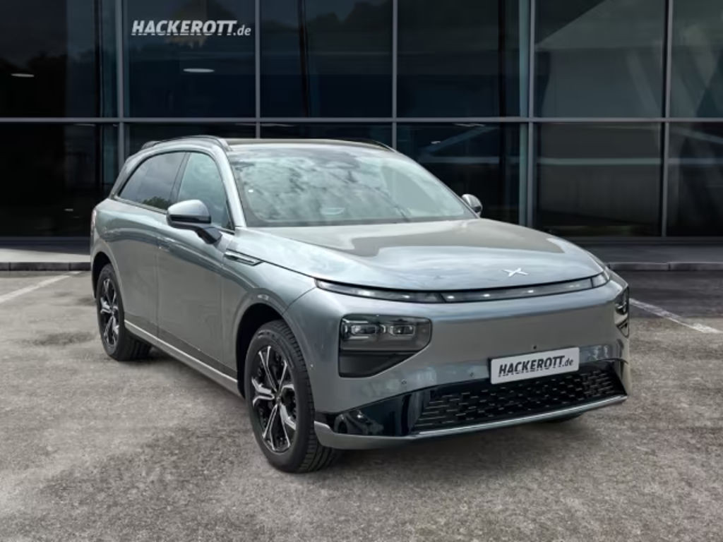 Xpeng G9