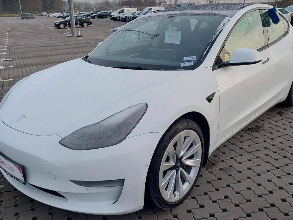 Tesla Model 3 Long Range Dual Motor AWD