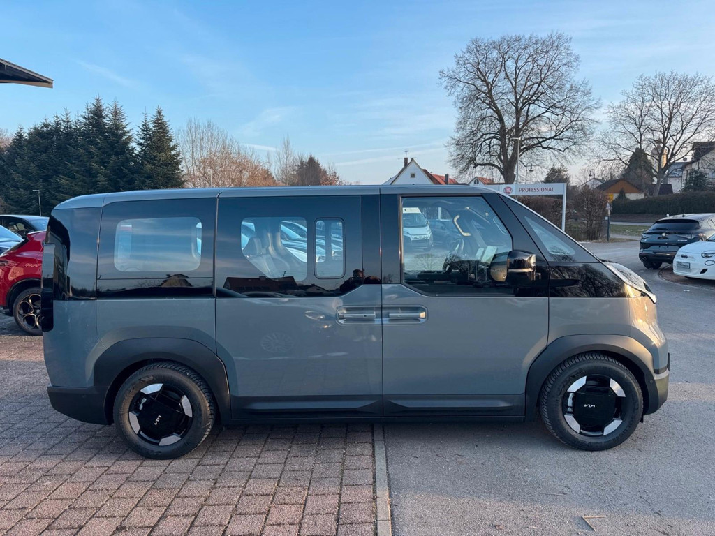 Kia PV5 Passenger