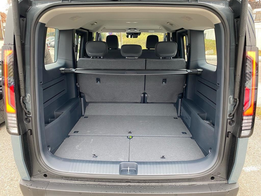 Kia PV5 Passenger