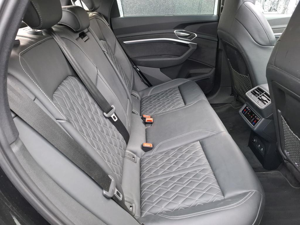 Audi SQ8 e-tron