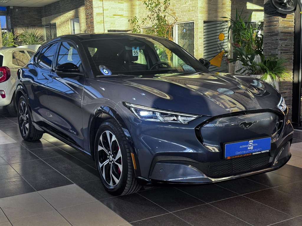 Ford Mustang Mach-E AWD