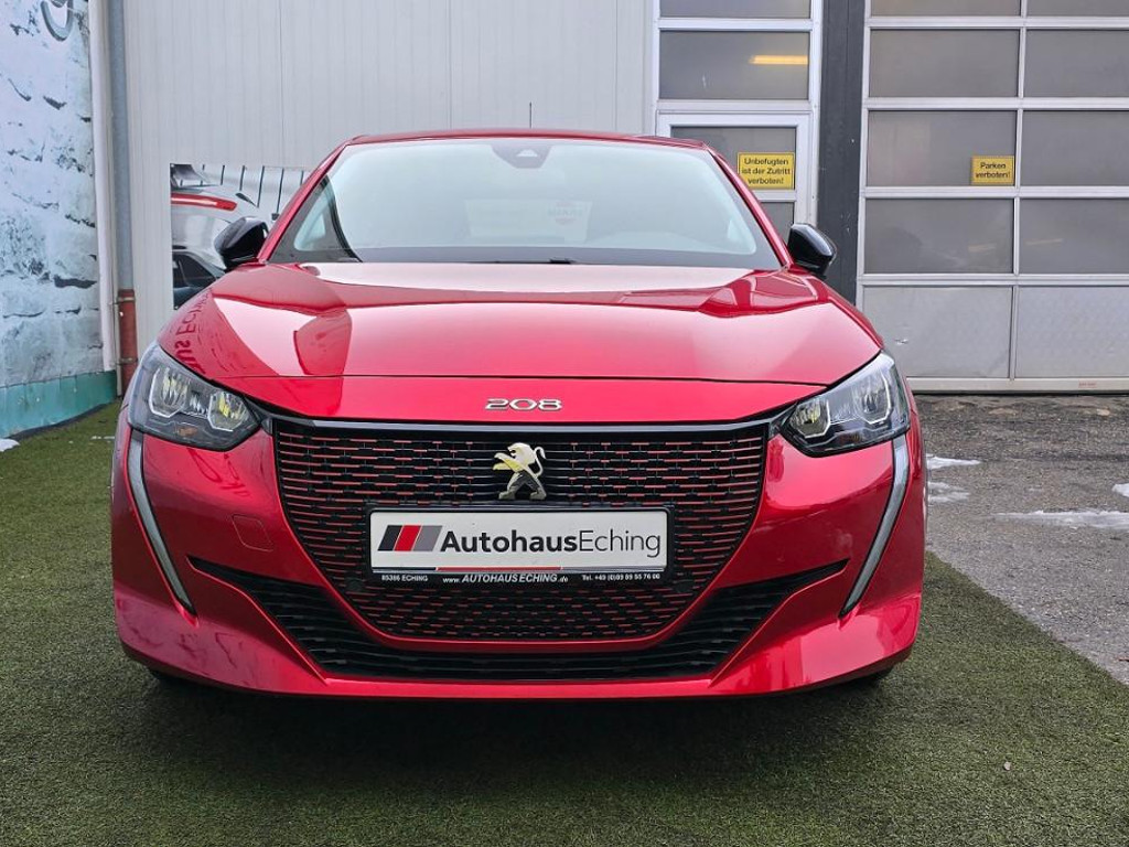 Peugeot e-208