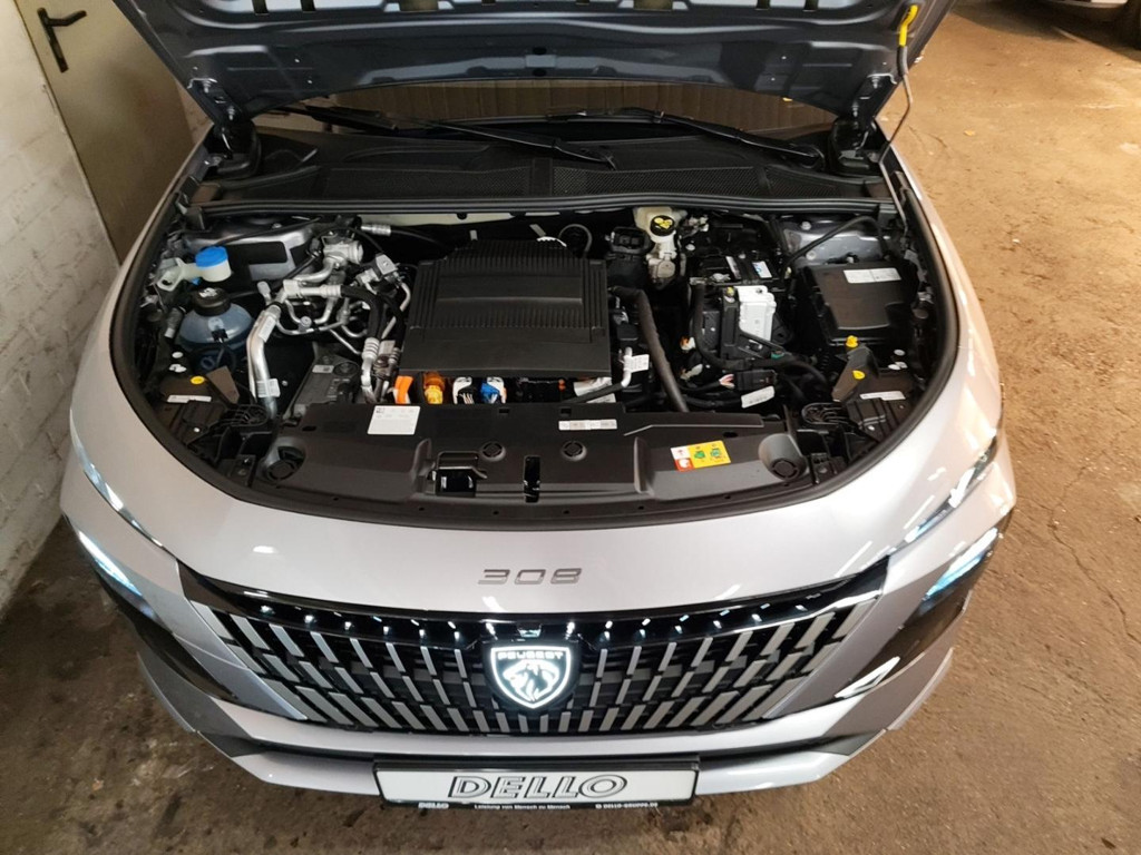 Peugeot e-308