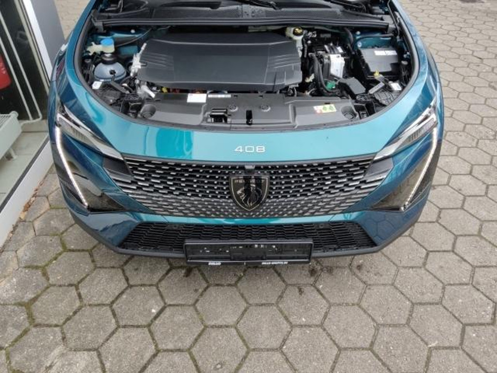 Peugeot 408