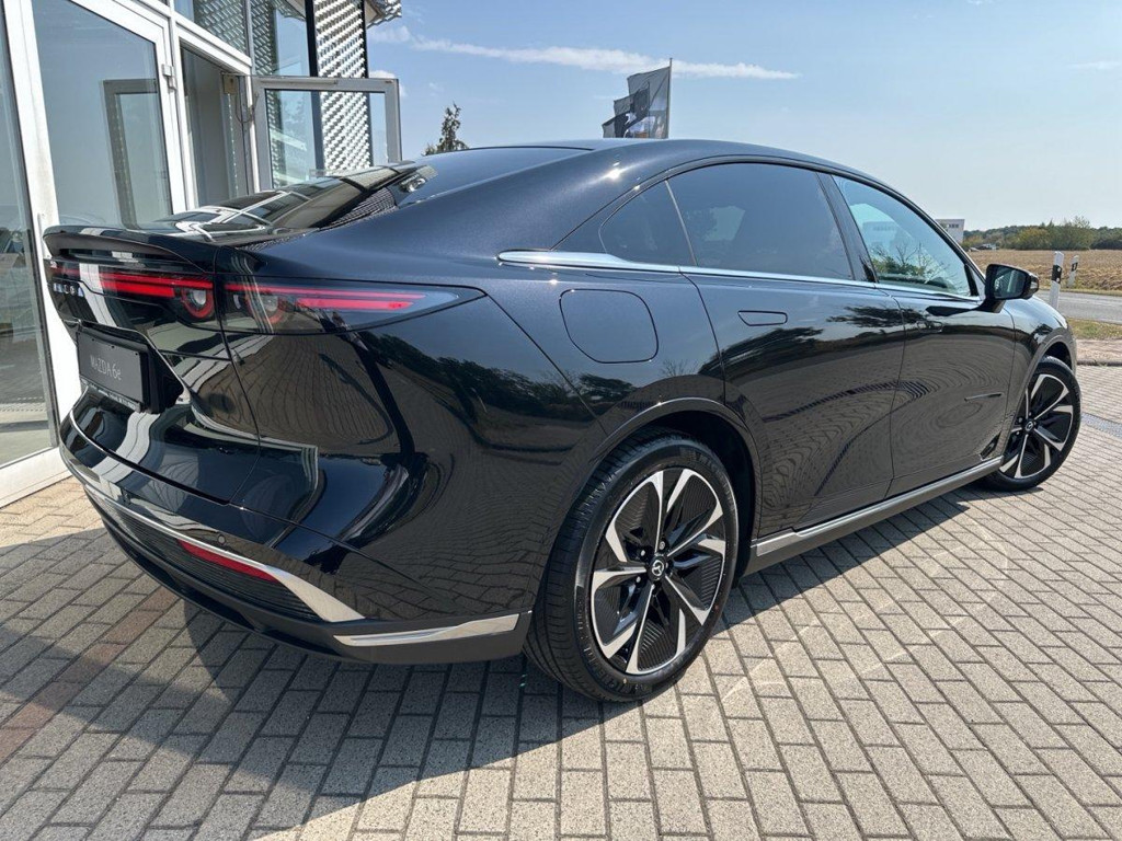 Mazda 6e