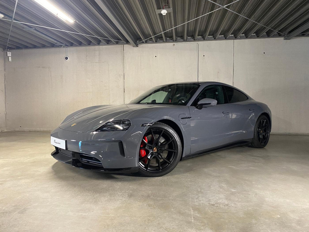 Porsche Taycan GTS