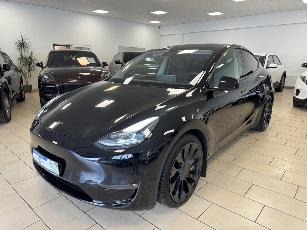 Tesla Model Y Performance Dual Motor AWD