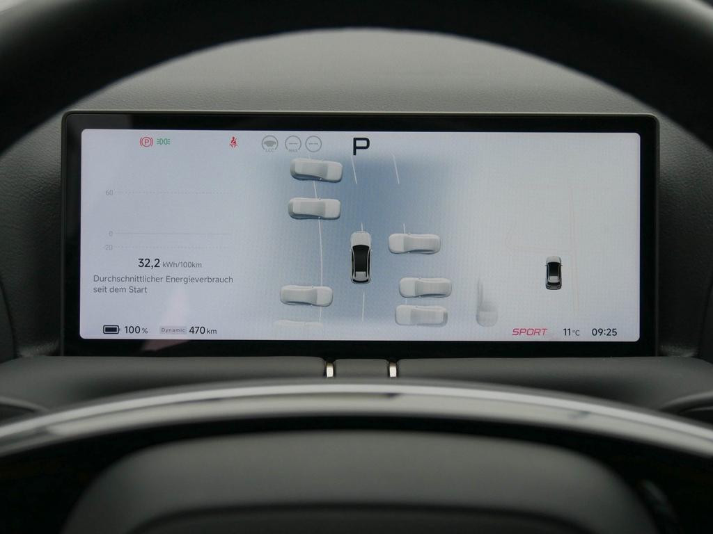 Xpeng G9
