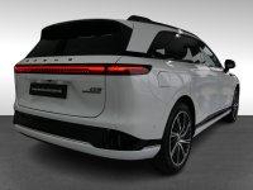 Xpeng G9