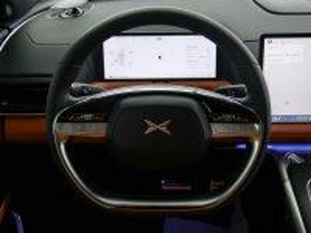 Xpeng G9