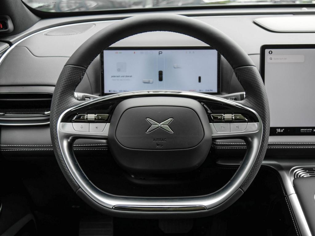 Xpeng G9