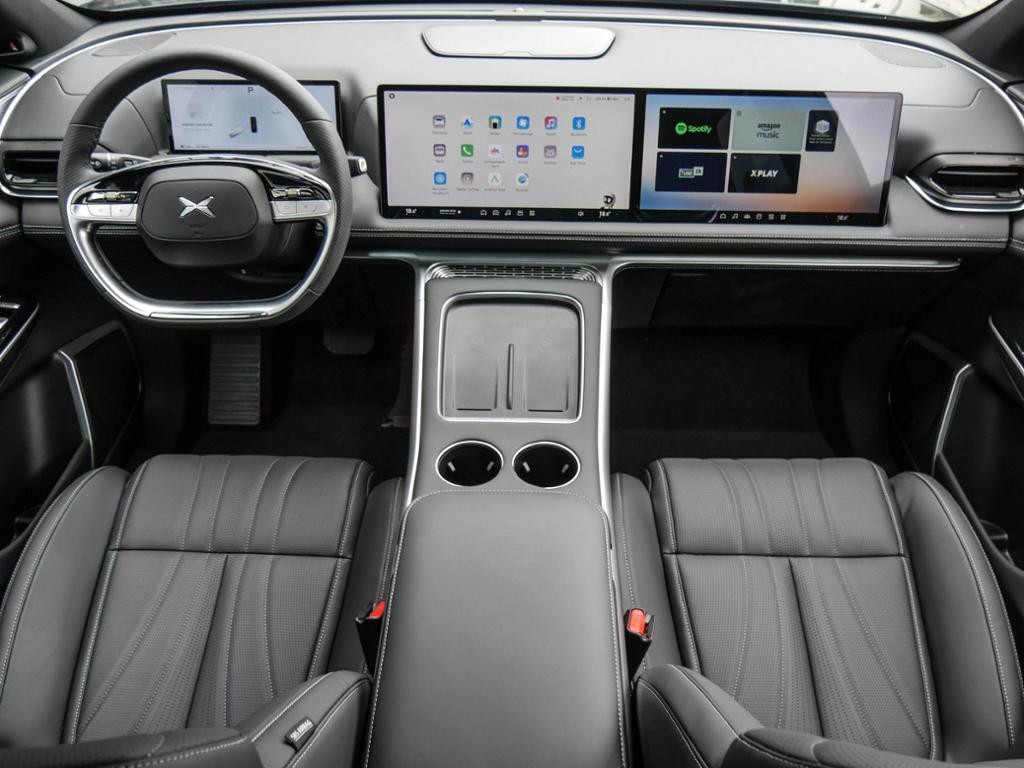 Xpeng G9