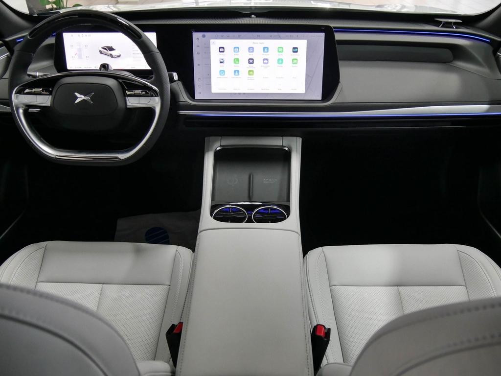 Xpeng P7