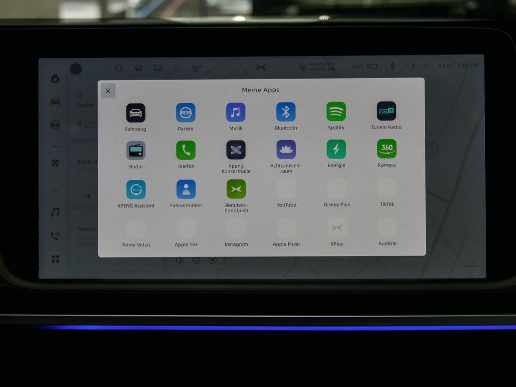 Xpeng P7