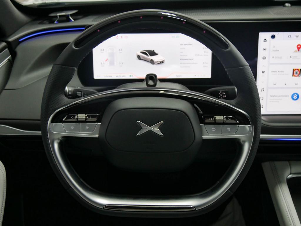 Xpeng P7