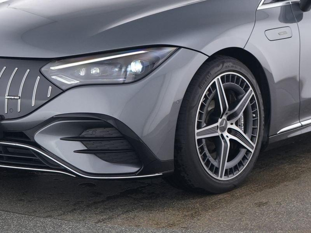 Mercedes-Benz E-Klasse EQE 4MATIC AMG Line 43 Sedan