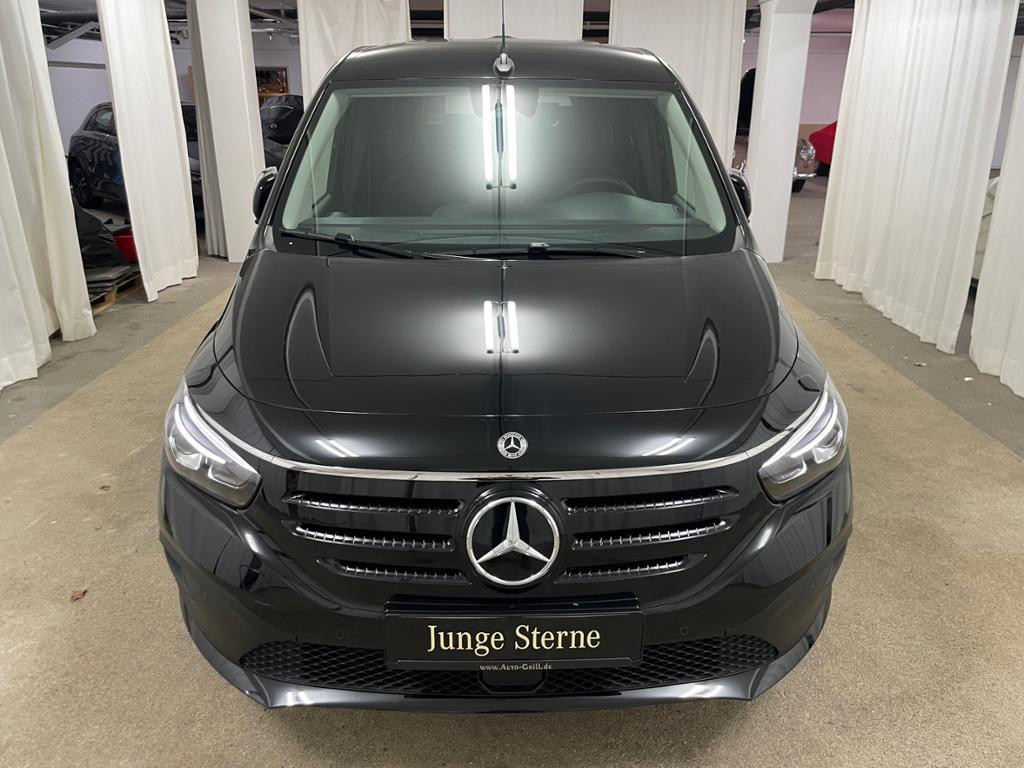 Mercedes-Benz E-Klasse EQT Limousine Lang Premium 200