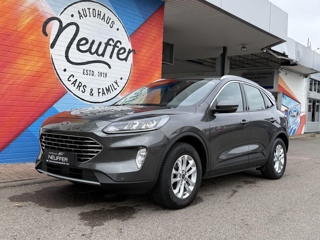 Ford Kuga Titanium Hybrid AWD