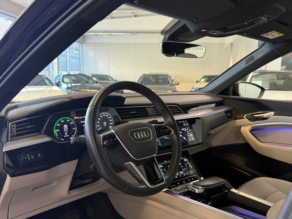 Audi e-tron