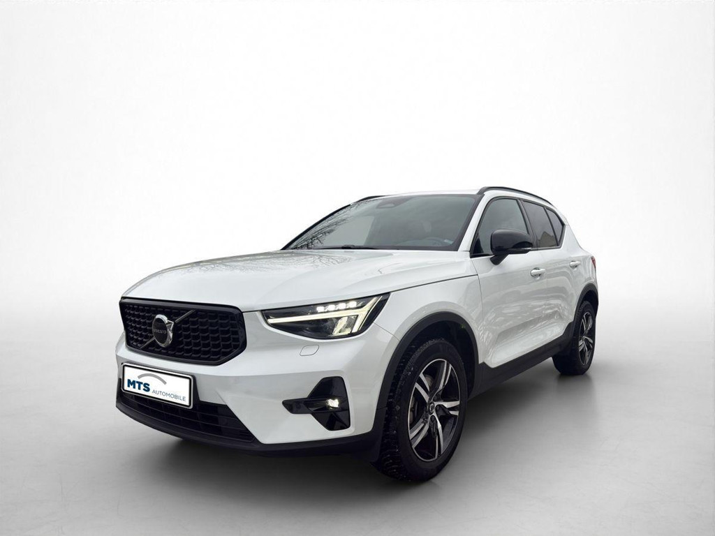Volvo XC40 Plus Dark