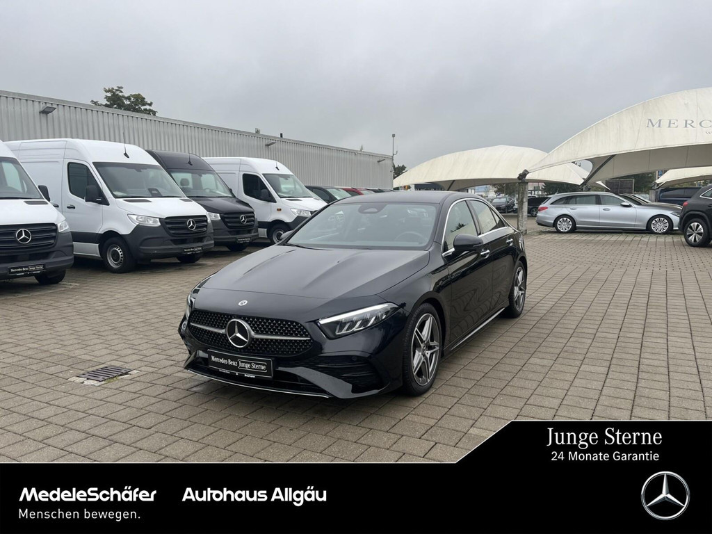 Mercedes-Benz A-Klasse A 220 AMG Line A 220 d