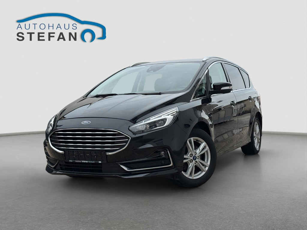 Ford S-Max Titanium