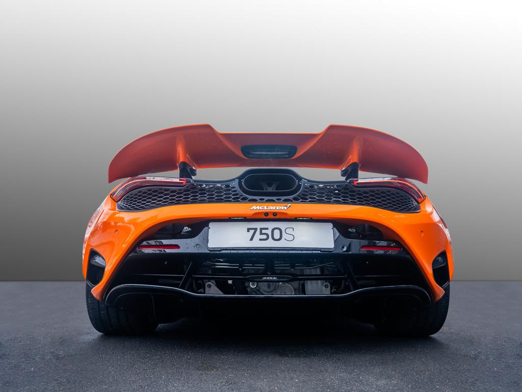 McLaren 750S