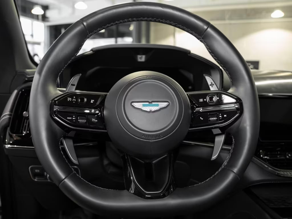 Aston Martin DBX
