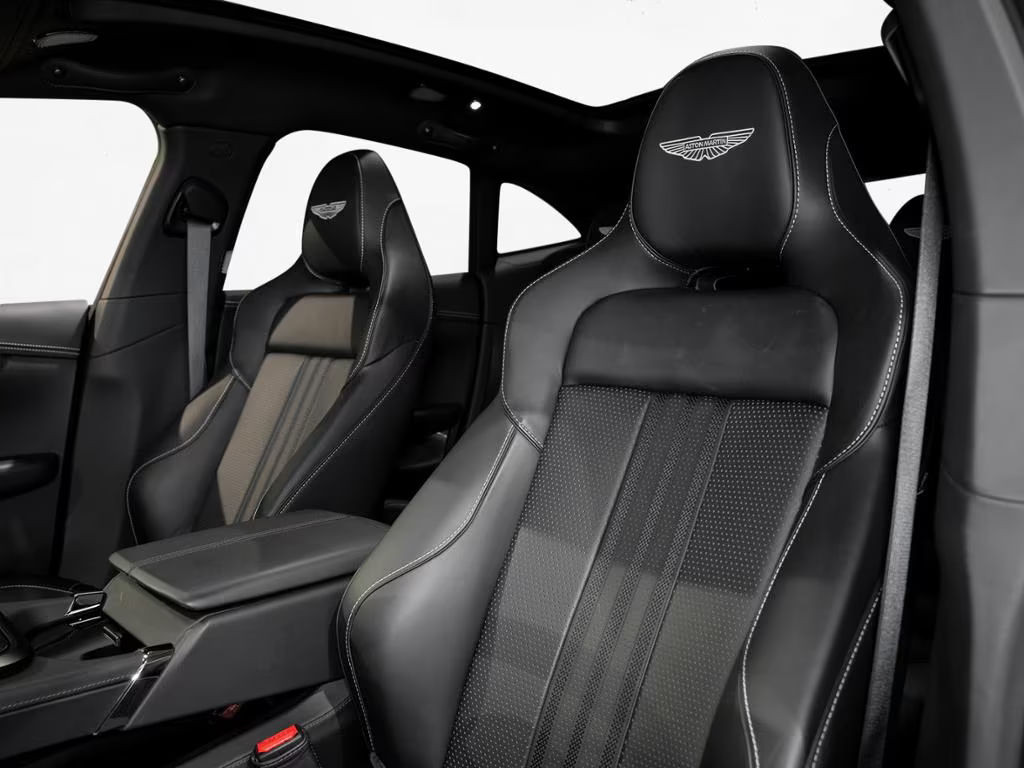 Aston Martin DBX
