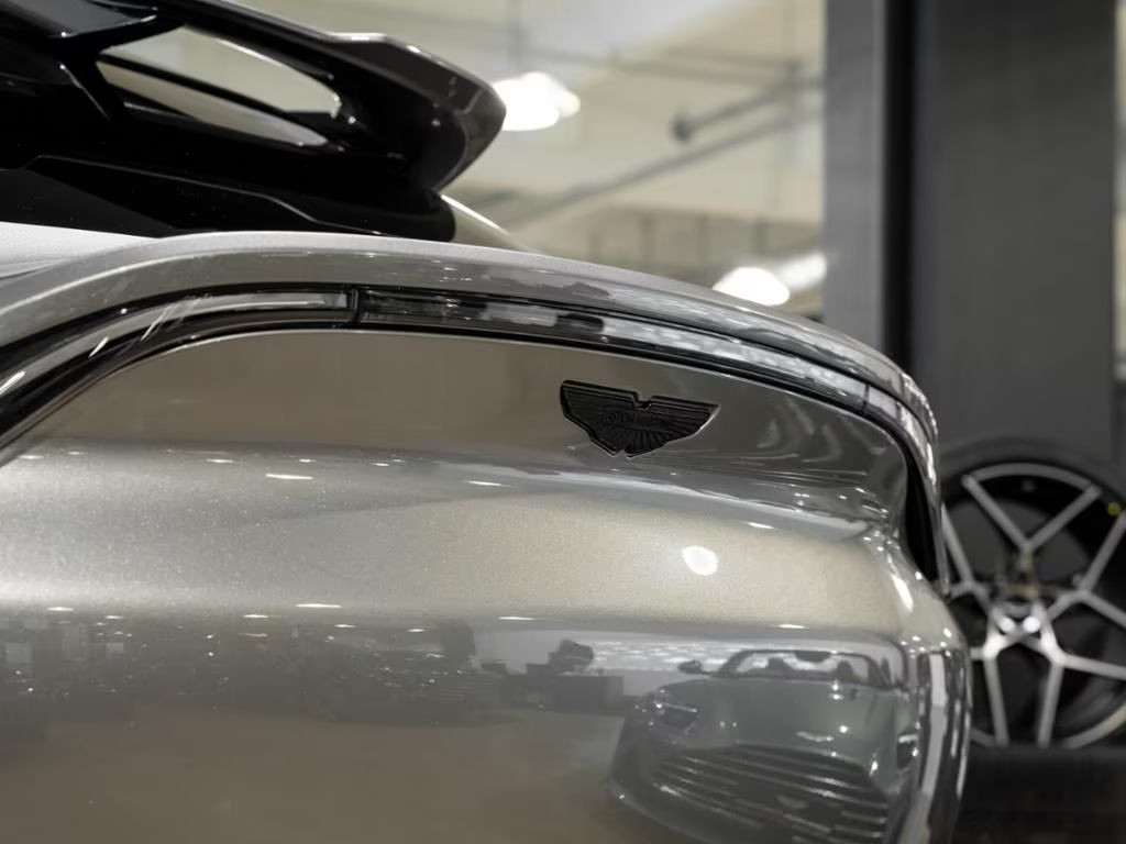 Aston Martin DBX
