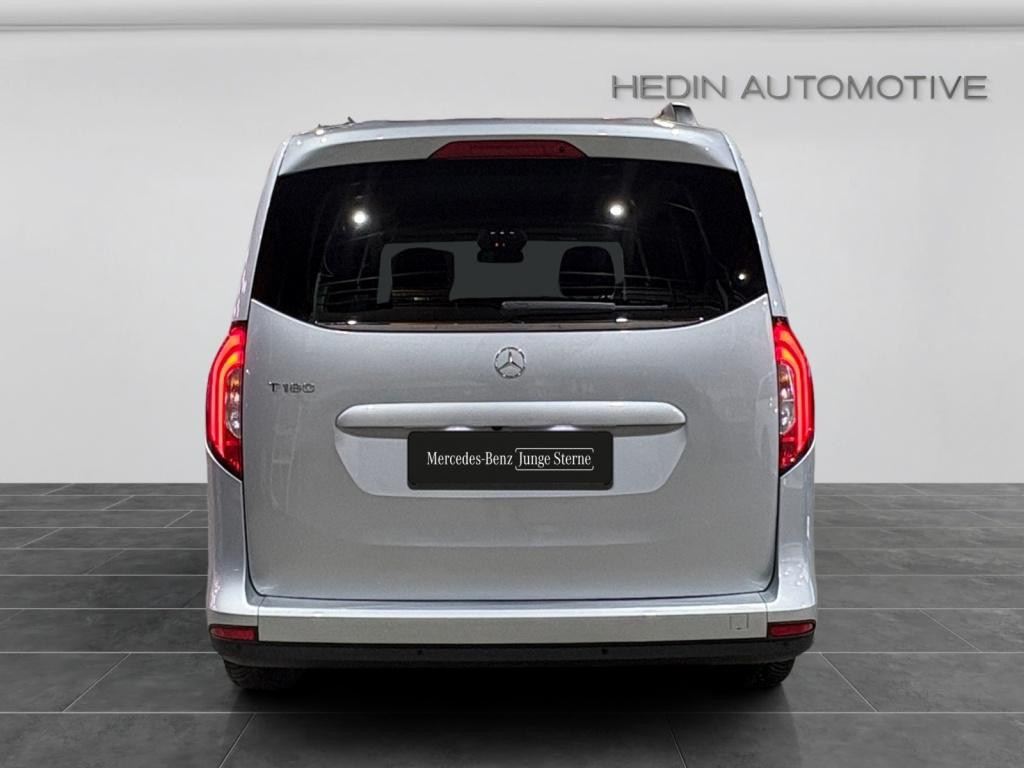 Mercedes-Benz T 180