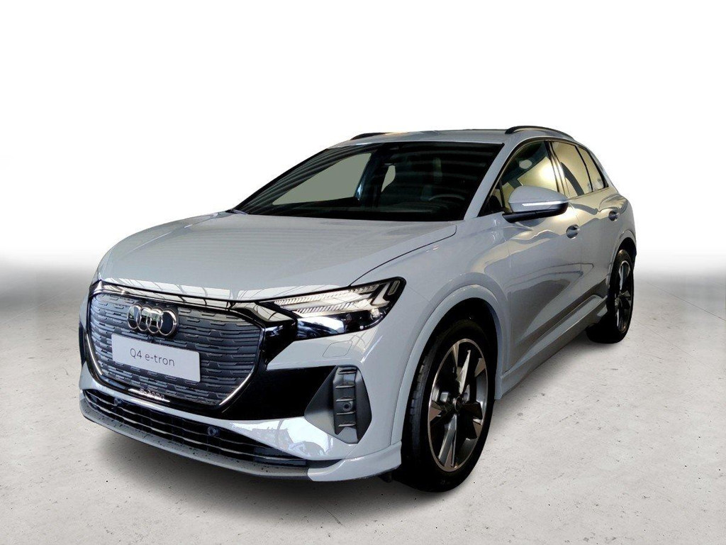 Audi Q4 e-tron 45 e-tron MATRIX+RAUTE+APP+DAB+AHK+HUD