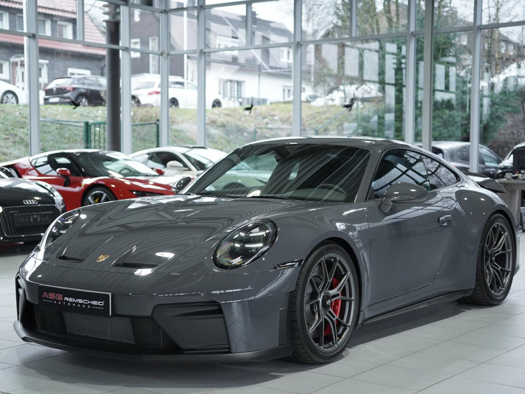 Porsche 992