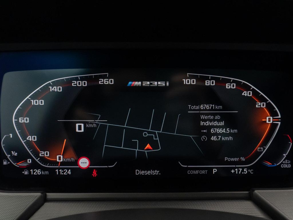 BMW M235