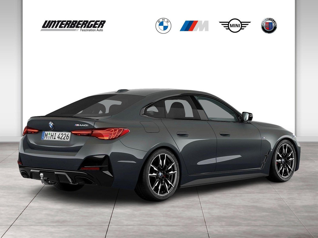 BMW M440