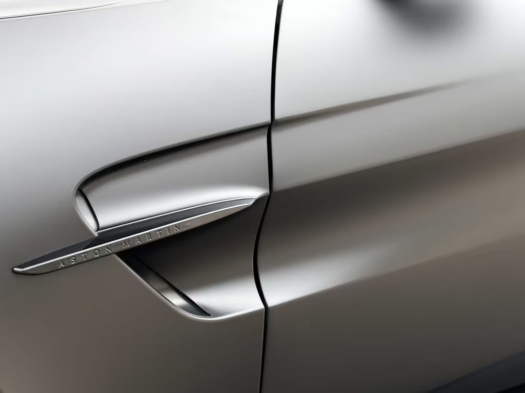 Aston Martin V8 Vantage