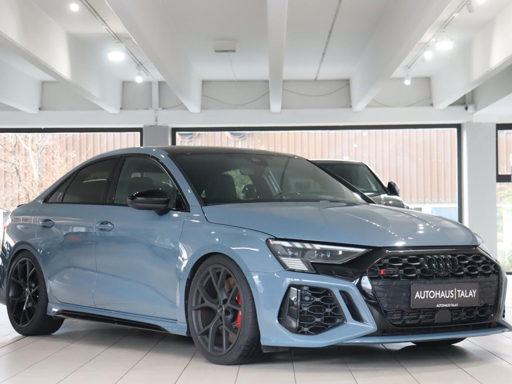 Audi RS3 Sedan Quattro