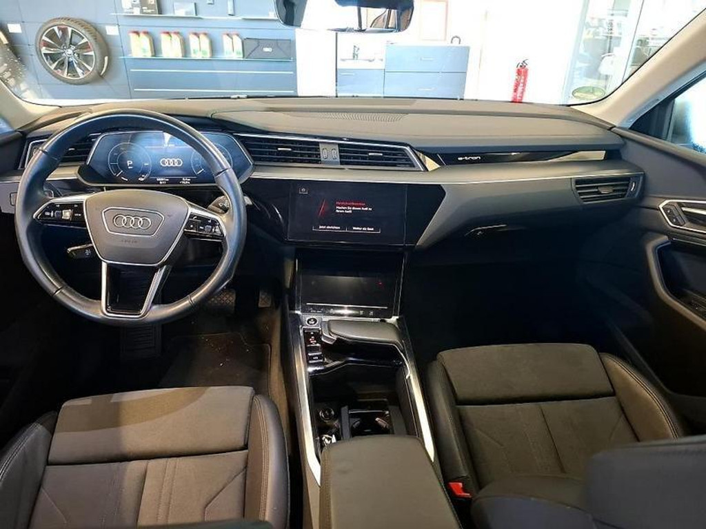 Audi e-tron
