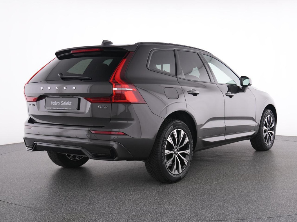 Volvo XC60 AWD Plus Dark
