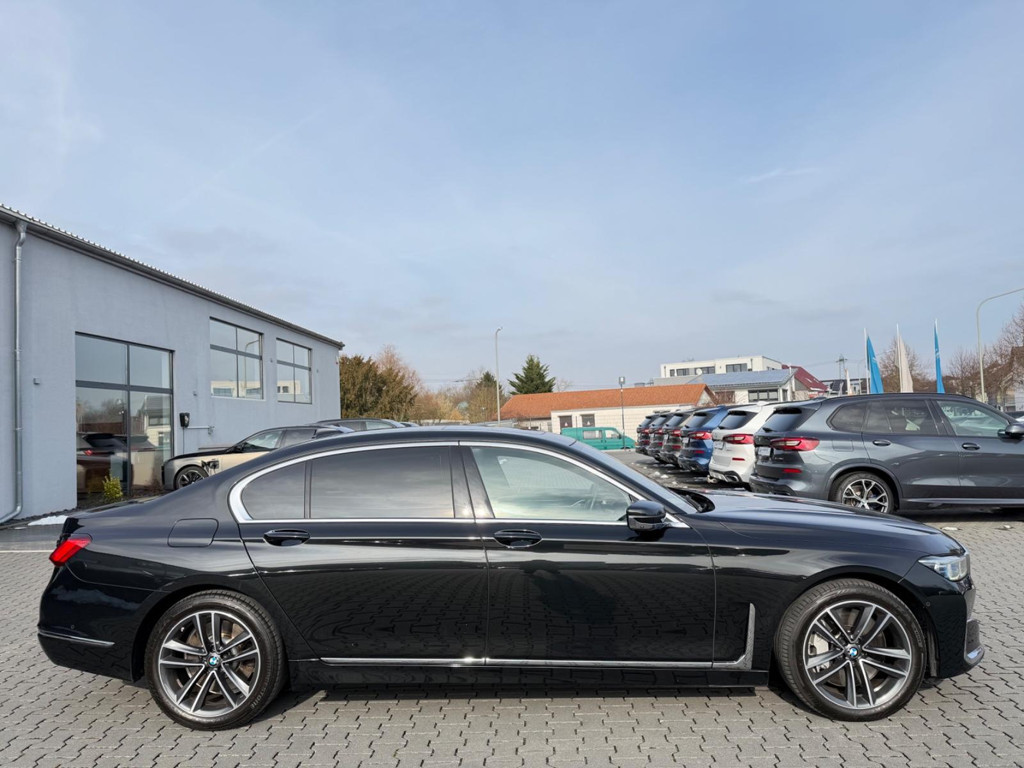 BMW 7 Serie 750 xDrive Sedan 750i Lang