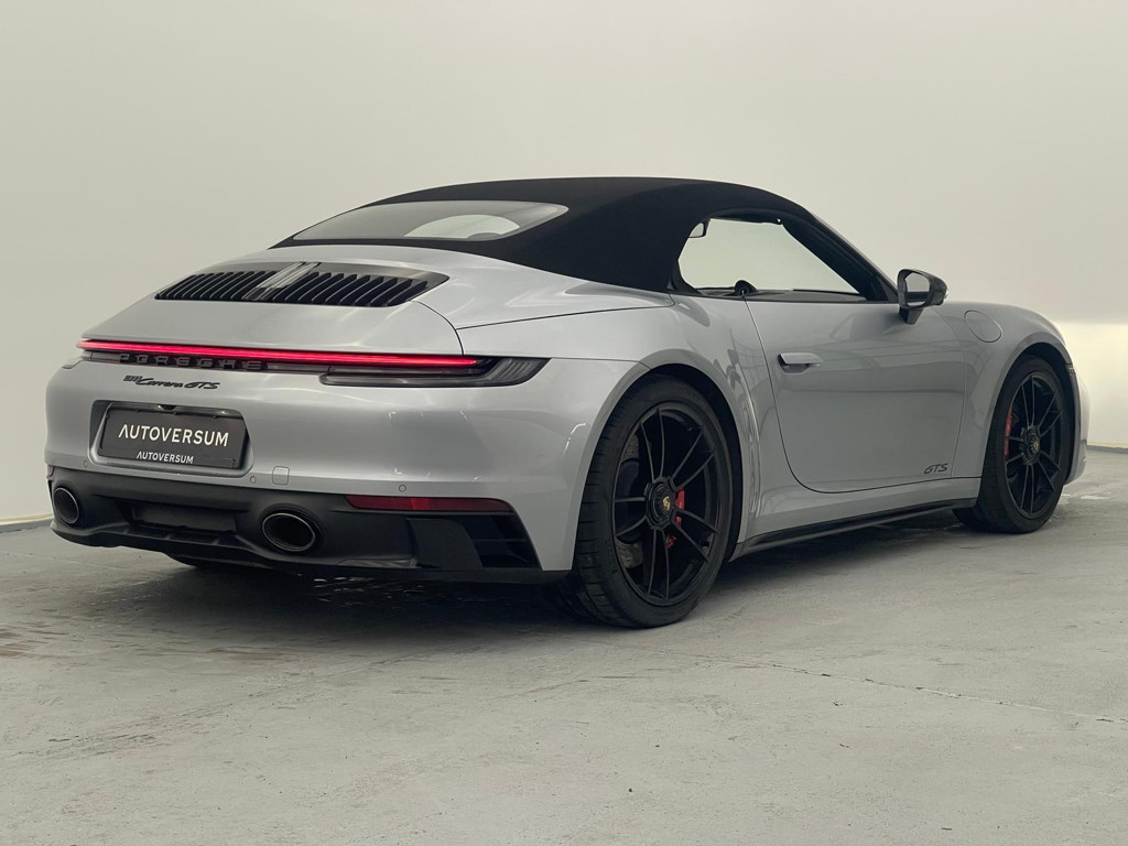 Porsche 992